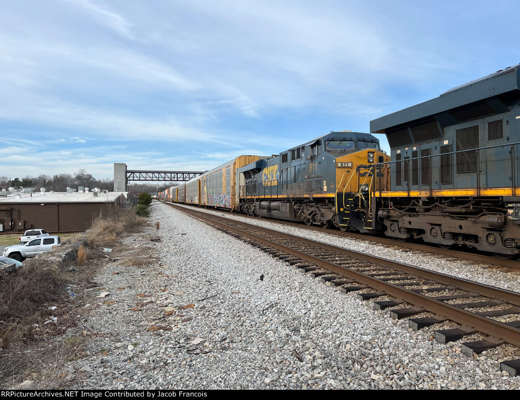 CSX 811